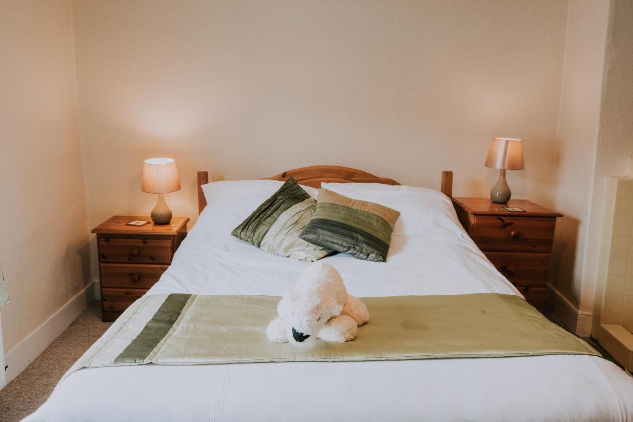 Bed and Breakfast The White Bear Devizes Exteriér fotografie