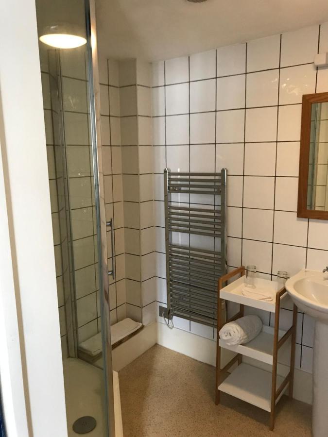 Bed and Breakfast The White Bear Devizes Exteriér fotografie